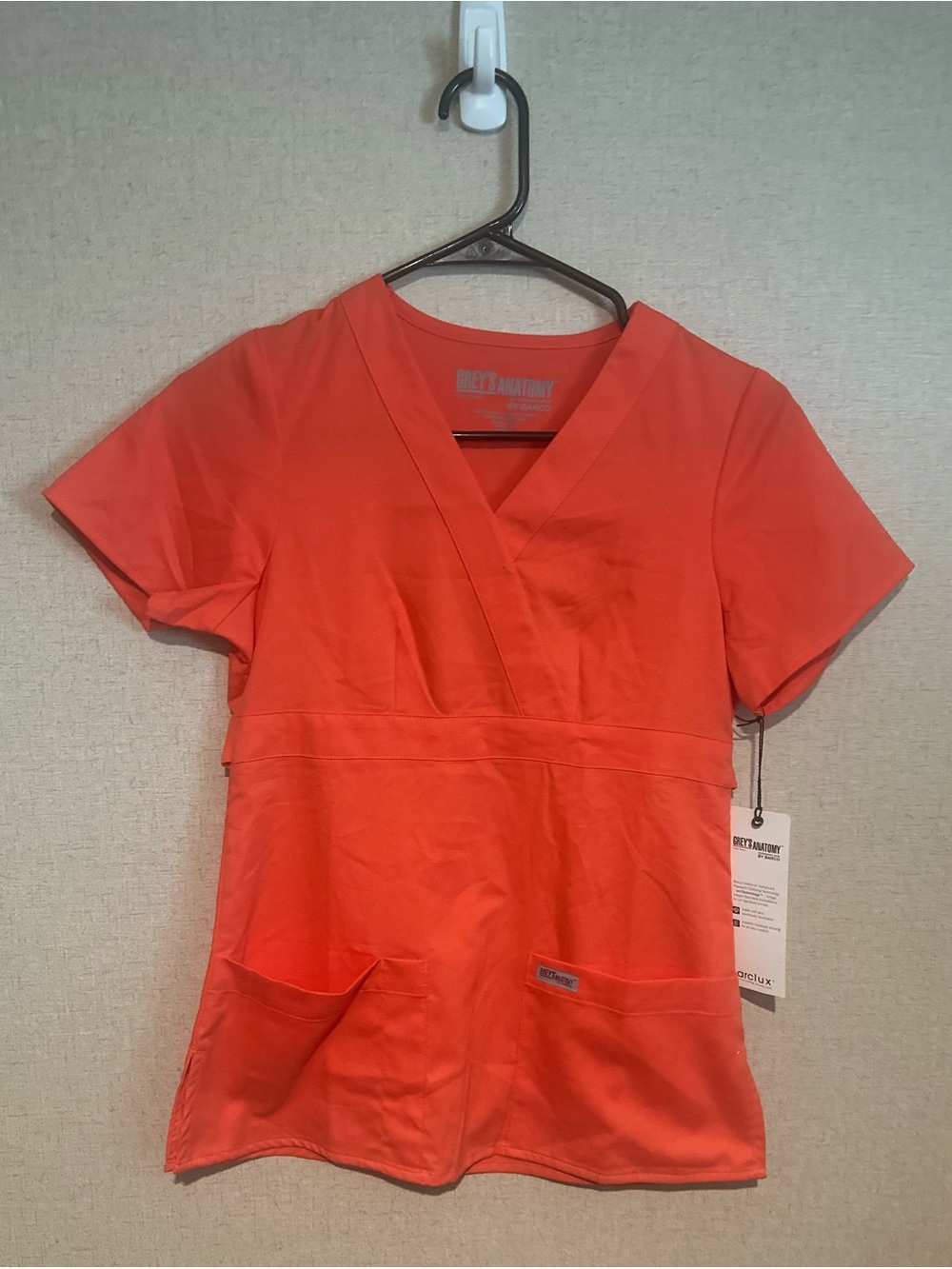 Grey's Anatomy V-Neck Short Sleeve Top in Orange